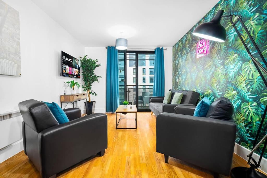Funky Arcadian Centre Apartment By Azura Nights Birmingham Exterior foto